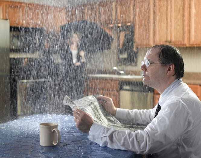 What are the causes of a roof leak - Florida roofing services